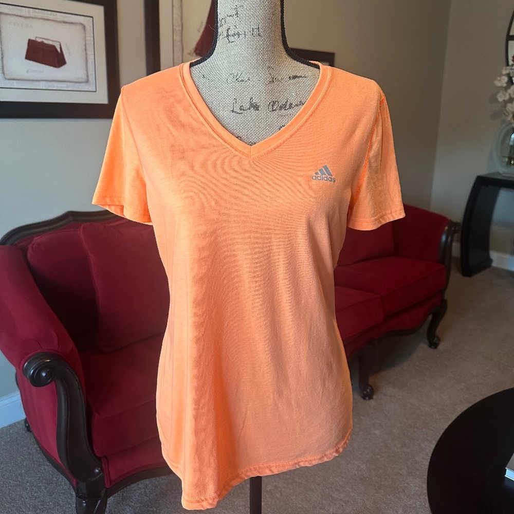 Sporty Adidas Workout Tee!